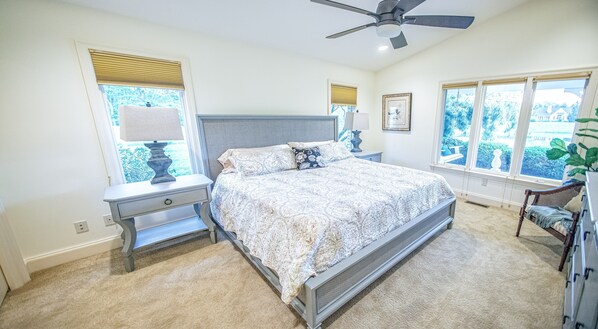 4 bedrooms, WiFi, bed sheets