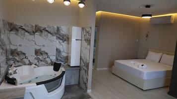 Honeymoon Suite, 1 King Bed, City View | 1 bedroom, premium bedding, down duvets, in-room safe