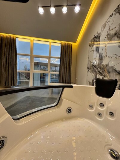 London Restaurant Hotel