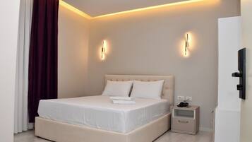 Deluxe-huone, tupakointi kielletty, vuoristonäköala | 1 makuuhuone, ylelliset vuodevaatteet, untuvapeitot