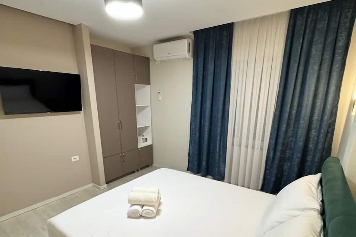 Buồng tắm vòi sen, vòi sen thủy lực