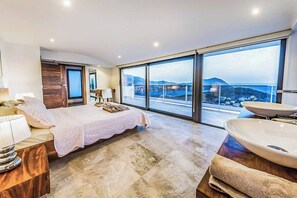 5 bedrooms, WiFi, bed sheets