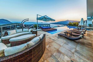 Pool - Villa Au Soleil - Five Bedroom Villa, Sleeps 10 (Kalkan)