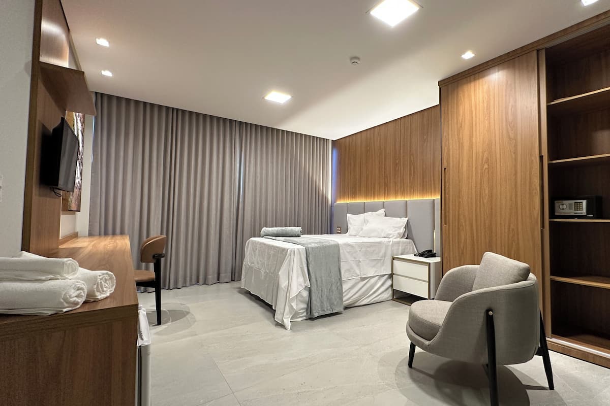 Minibar, desk, blackout curtains, free WiFi