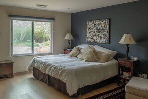 3 bedrooms, desk, iron/ironing board, WiFi - Unique 3-bed home on 1 acre in Rancho Santa Fe, close to racetrack and beaches. (Rancho Santa Fe)