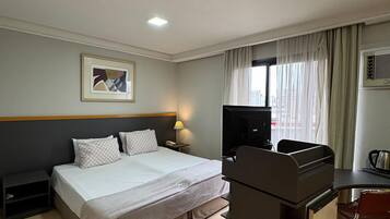 Apartment | 1 bedroom, in-room safe, blackout drapes, iron/ironing board