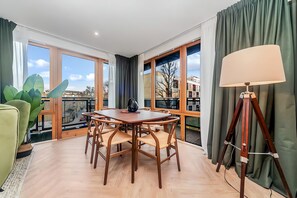 Dining - AC! Serenity, Style in City - Mins from Kings X - Pass the Keys (London)