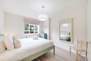 3 chambres, fer et planche à repasser, Wi-Fi gratuit, draps fournis