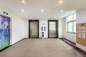 Interior - Lavande Hotels (Guangzhou Fangcun Huadiwan) (Guangzhou)