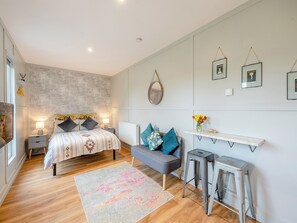 1 室のベッドルーム、WiFi (無料)、ベッドシーツ