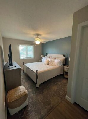 2 bedrooms, iron/ironing board, WiFi, bed sheets