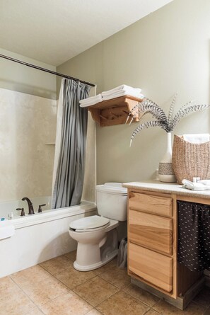 Jetted tub, hair dryer, towels, soap