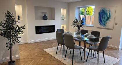 Long Shoot - Beautiful, spacious and luxurious house.