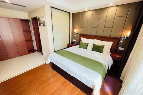 Room. GreenTree Inn