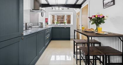 Piano Cottage - Stunning grade 2 listed cottage