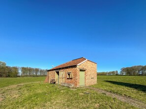 Exterior - Lincoln Reds Lookout (South Ormsby)