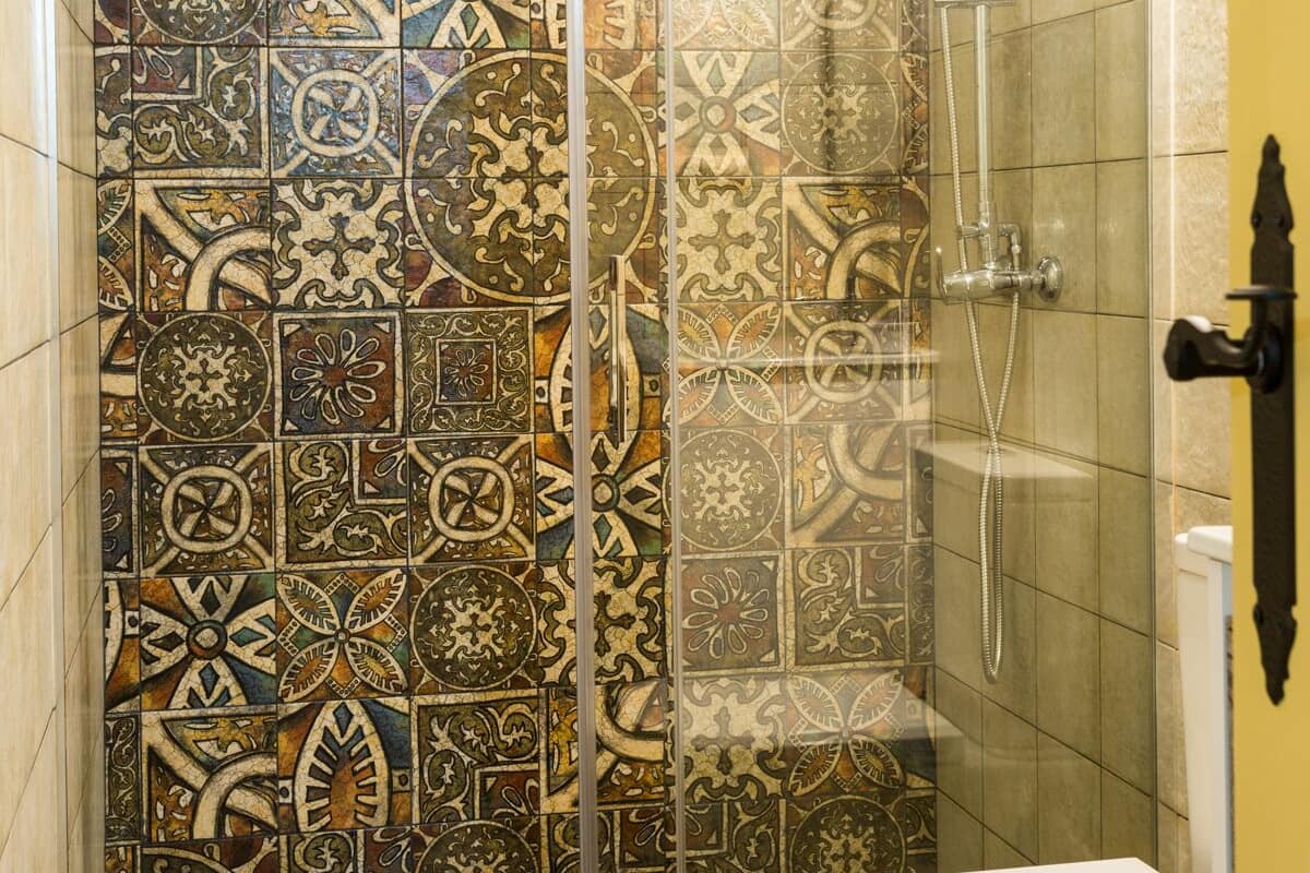 Chambre Triple Standard, salle de bains attenante (interior) | Divers