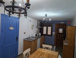 Studio, Private Bathroom (Para toda la familia) | Lobby - Posada del Cani (Cómpeta)