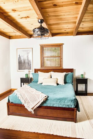 3 soverom, skrivebord, wi-fi og sengetøy