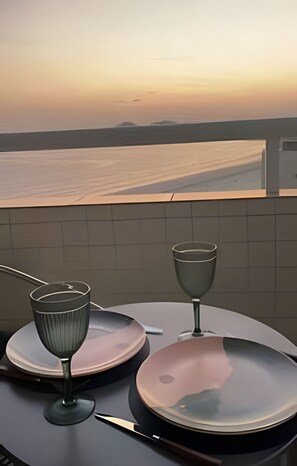 Apartment | Outdoor dining