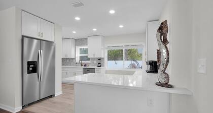 3-bedroom House with Heated Pool in Delightful St. Augustine. Pet-Friendly!