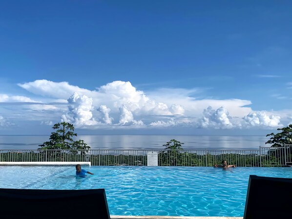 Udendørs pool