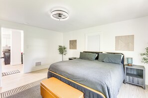 1 chambre, bureau, fer et planche à repasser, Wi-Fi