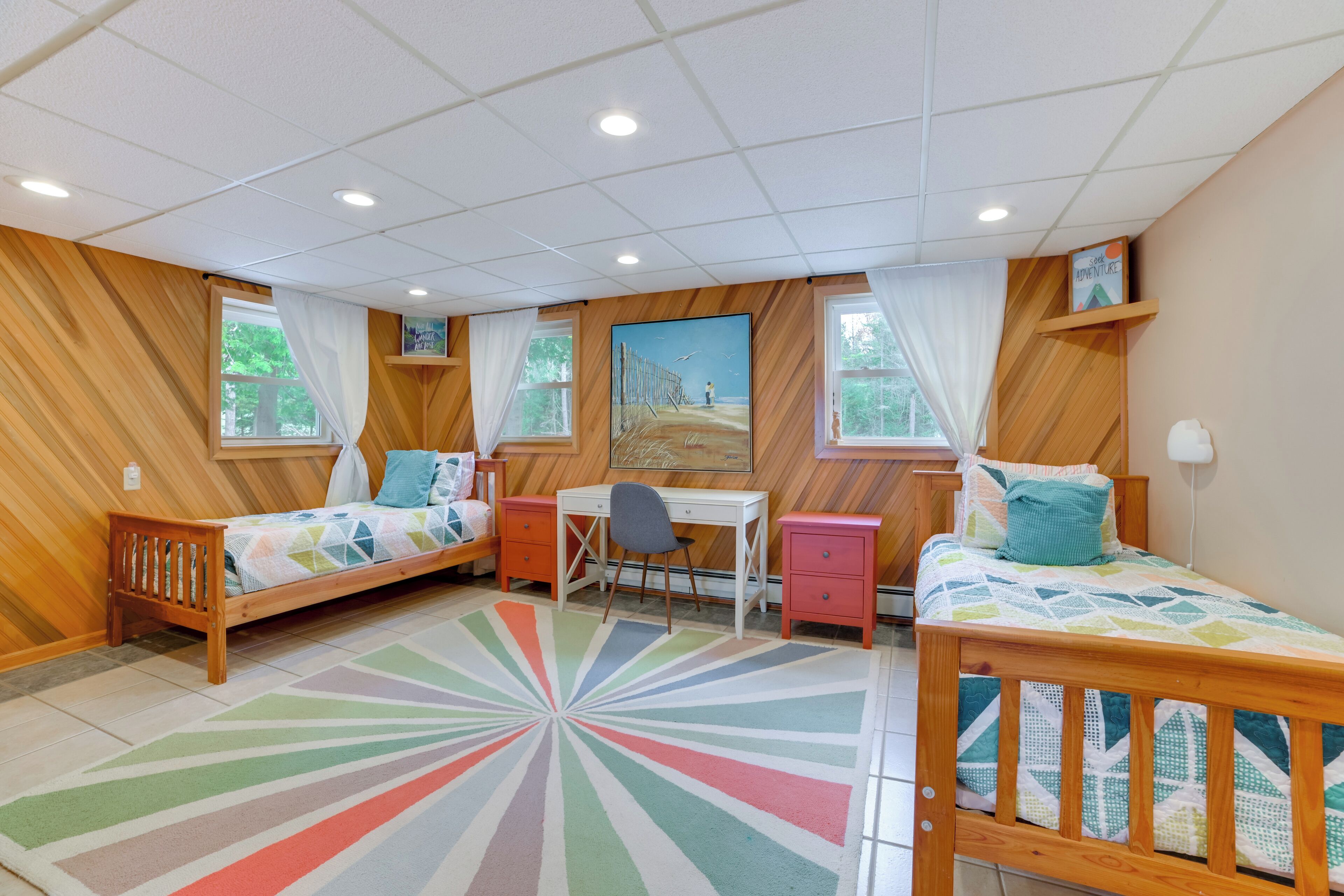 3 bedrooms, travel cot, WiFi, bed sheets