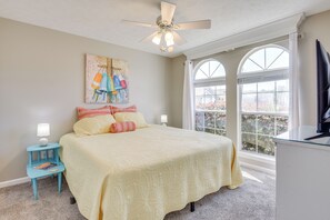 2 bedrooms, desk, iron/ironing board, internet