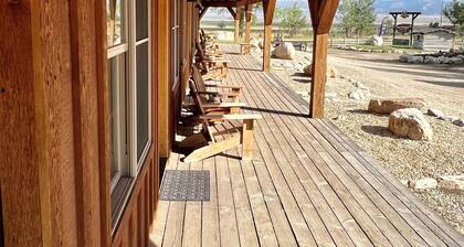 Cabin 10 Deluxe Lrg 2 Story at the Almo Inn near City of Rocks/Castle Rock Idaho