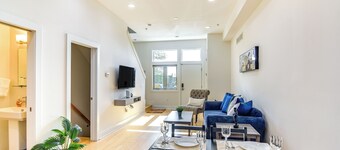 Private Patio! Stay By Old Town, Lincoln Financial