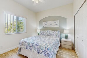 4 chambres, fer et planche à repasser, accès à Internet, literie fournie