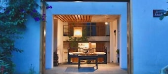 Baoxingtian Sister Inn