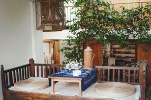 Unclassified image, 5 of 32, button - Baoxingtian Sister Inn (Baoxing)