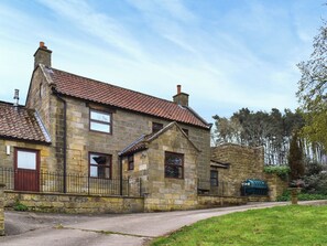 Exterior - Oak Cottage - UK49563 (Sneaton, near Whitby)