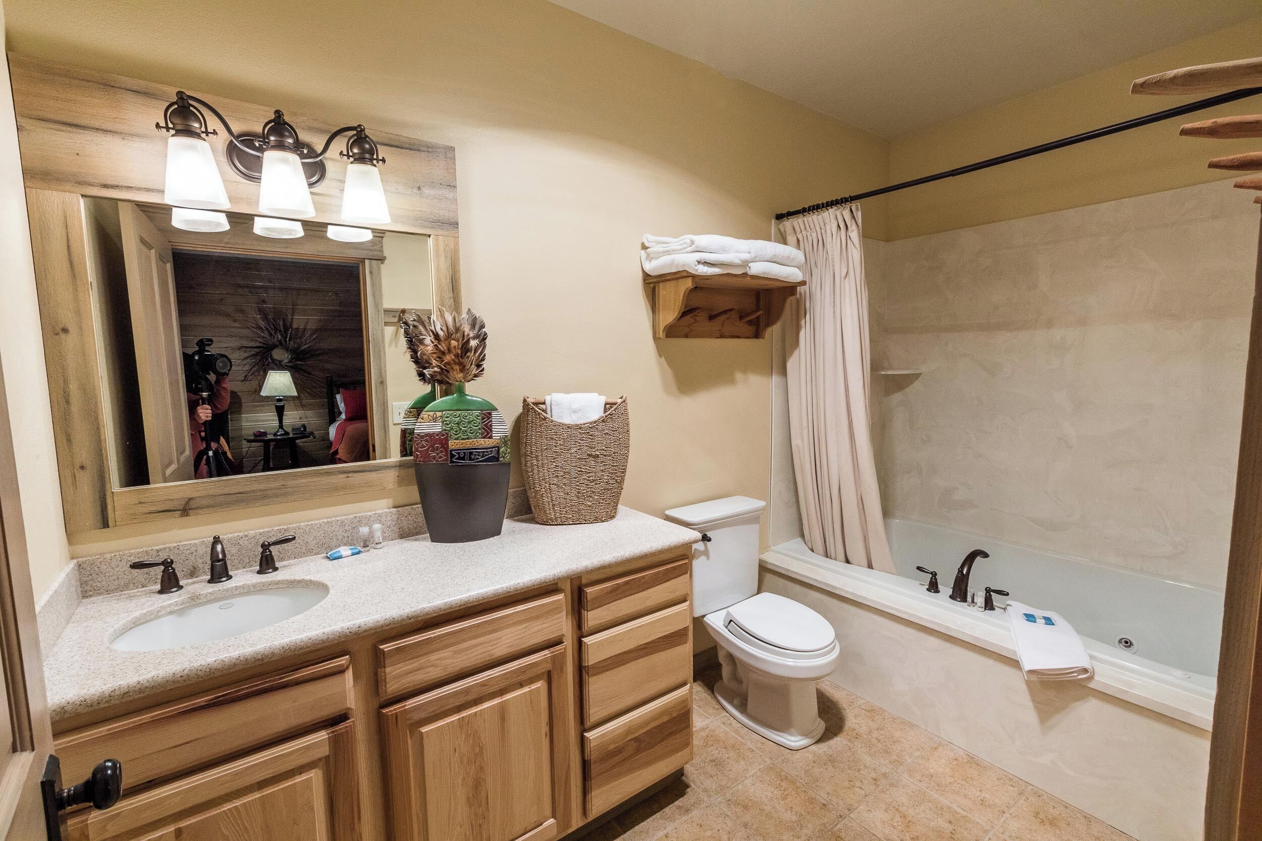 Jetted tub, hair dryer, towels, soap