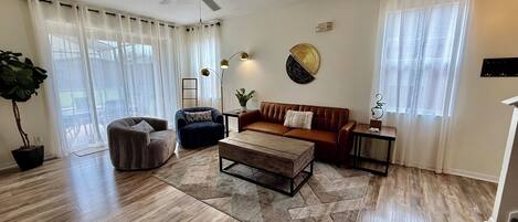 Smart TV, videojuegos, videoteca