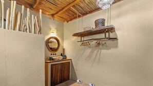 Bathroom - Cabañas Panchos Paradise (Quimixto)