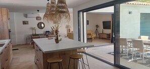 Interior - New "between sea and river, modern villa with private swimming pool". (Zonza)