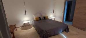 Iron/ironing board, WiFi - New "between sea and river, modern villa with private swimming pool". (Zonza)
