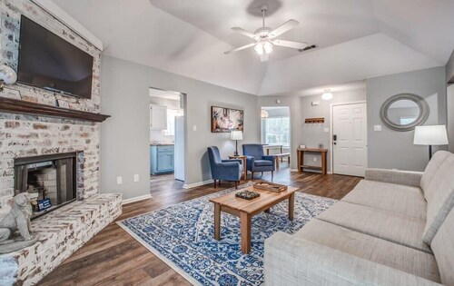 Near State-Park & Downtown - Sunset Trace Bungalow