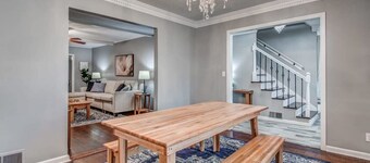 Near Downtown, Shelby Parks Farm - Haddington Home