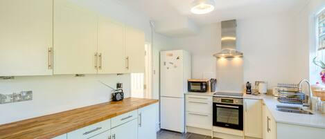 Geschirrspüler, Hochstuhl