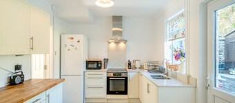 5 bedroom accommodation in Bransgore, near Christchurch