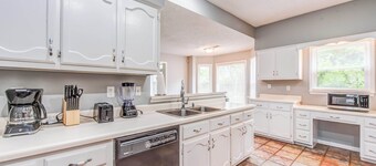 Mins to Shelby Farm Park! - Comfy in Cordova
