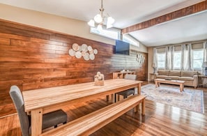 Dining - Near Dining, Shopping, Parks! McCorkle Maison (Memphis)