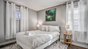 3 soverom, strykejern/-brett, wi-fi (inkludert) og sengetøy