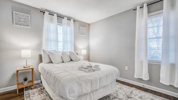 3 bedrooms, iron/ironing board, free WiFi, bed sheets
