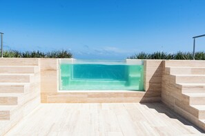 2 piscinas al aire libre