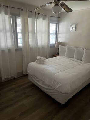 3 bedrooms, iron/ironing board, free WiFi, bed sheets